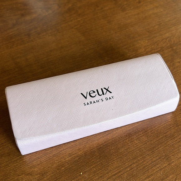 Veux Sarah’s Day Sunnies - Picture 5 of 6